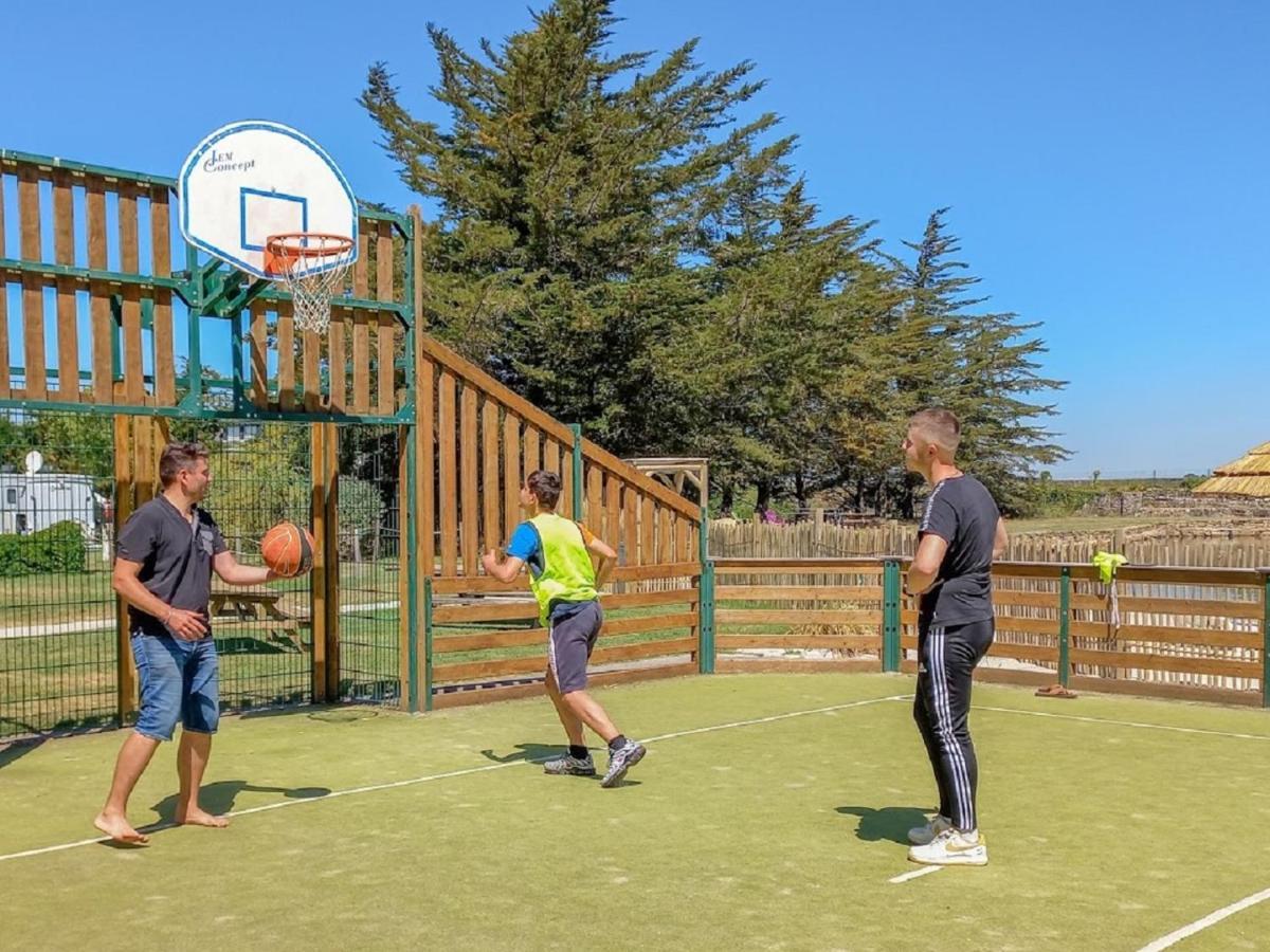 Camping Paradis Le Moulin Des Oies Belz Exterior photo