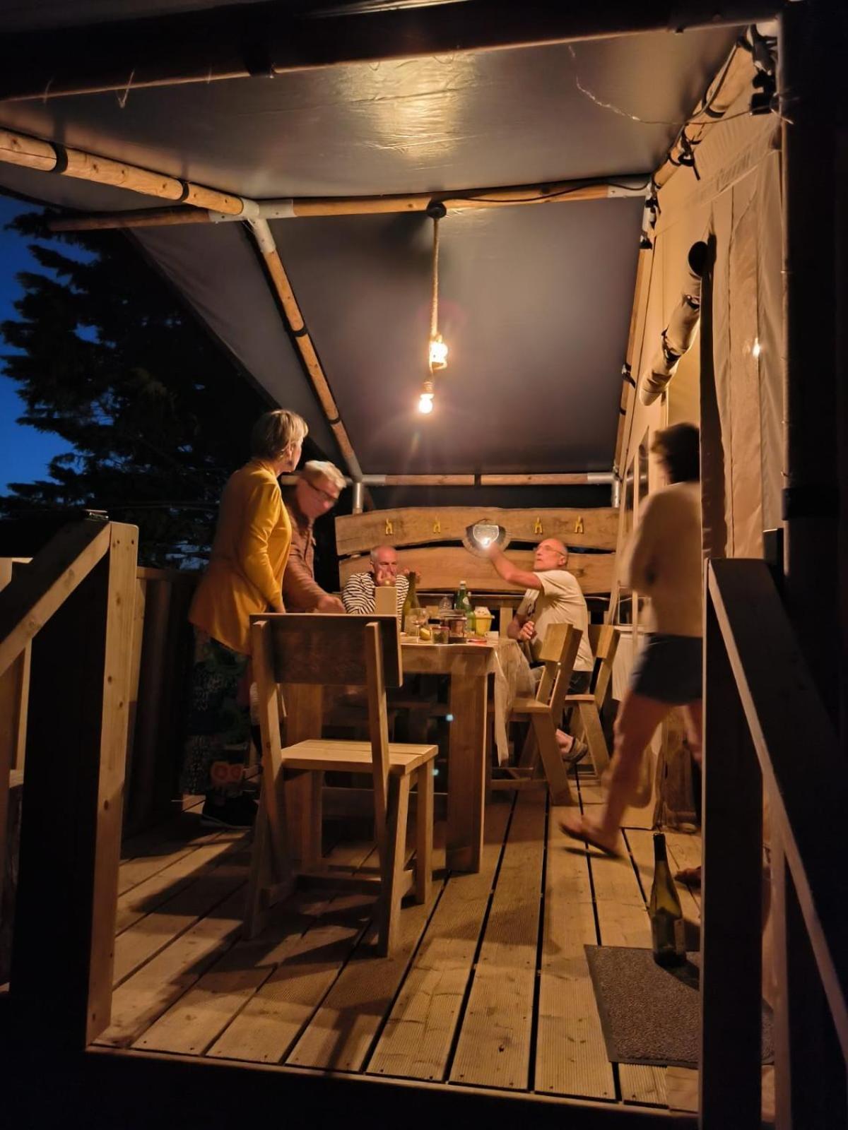 Camping Paradis Le Moulin Des Oies Belz Exterior photo